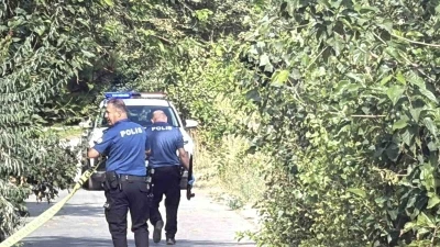 Pompalı t&uuml;fekle gezen ş&uuml;pheli, ekiplerin titiz &ccedil;alışması sonucunda yakalandı