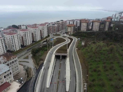 Pulathane Bulvarı&rsquo;nda yol yapım &ccedil;alışmaları s&uuml;r&uuml;yor
