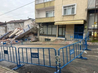 İBB ekibinin tehlikeli yıkımı kamerada