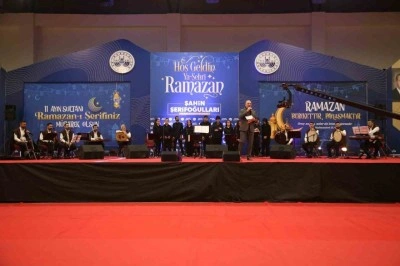 Ramazan etkinliklerinde, engelsiz yaşam korosu ile tasavvuf topluluğu sahne aldı