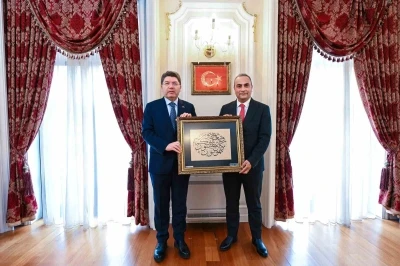 Rekt&ouml;r Akkaya, uluslararası başarıları Bakan Tun&ccedil;&rsquo;a anlattı