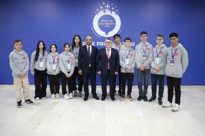 Rekt&ouml;r &Ouml;z&ouml;l&ccedil;er, 8. Uluslararası Ar-Ge Proje Pazarı&rsquo;nın kapanış t&ouml;renine katıldı