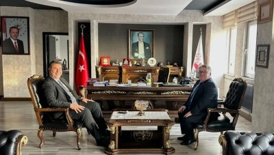 Rekt&ouml;r &Ouml;z&ouml;l&ccedil;er&rsquo;den Karadeniz Ereğli Kaymakamı Yılmaz&rsquo;a ziyaret
