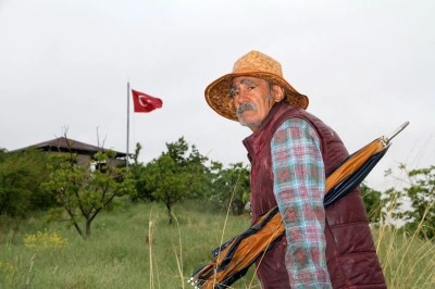 "Robinson Crusoe" Ziya dede hastalandı, adaya belediye başkanı sahip çıktı