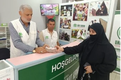 Rüyasında Gazze'yi gördü, umre parasını bağışladı