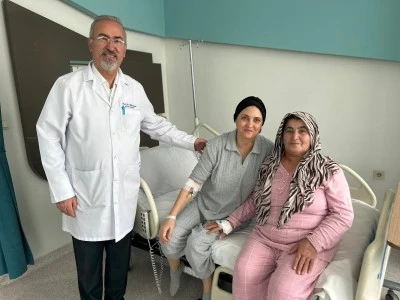 Şah Damarı T&uuml;m&ouml;r&uuml;nde Zorlu Ameliyat Van&rsquo;da Başarıyla Ger&ccedil;ekleştirildi