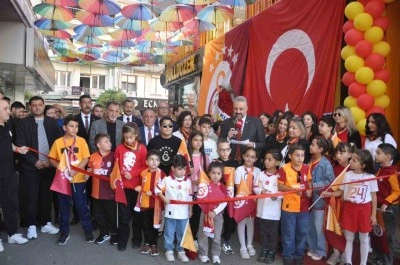 Salihli&rsquo;de Galatasaray Taraftarlar Derneği a&ccedil;ıldı