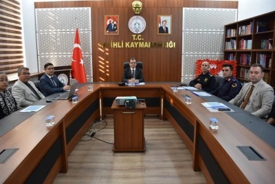 Salihli&rsquo;de metruk binalar masaya yatırıldı