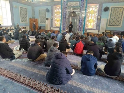 Salihli M&uuml;ft&uuml;l&uuml;ğ&uuml;nden Adab-ı Muaşeret konferansları