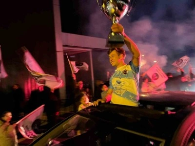 Şampiyon takıma coşkulu karşılama