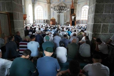15 Temmuz şehitleri i&ccedil;in Mevlid-i Şerif ve Hatim Duası