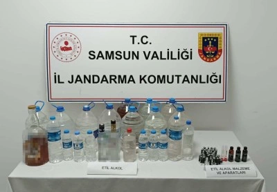 Samsun’da 55 litre etil alkol ve 56 adet aroma kiti ele geçirildi