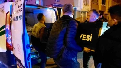 Eşini sokak ortasında katletti