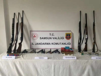 Samsun’da ruhsatsız silah ve mühimmat ele geçirildi