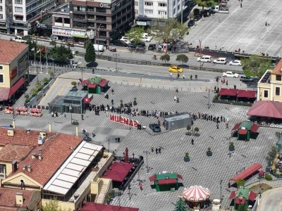 Şampiyonluk ma&ccedil;ı i&ccedil;in kuyruk oluştu