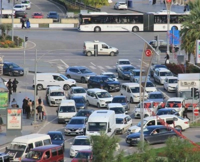 Samsun&rsquo;da trafik y&uuml;k&uuml; artıyor: Ara&ccedil; sayısı 530 bine dayandı