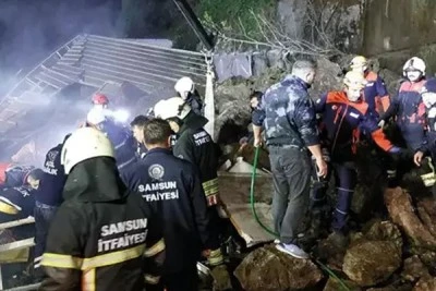 Samsun’da zamana karşı yarış: 2’si çocuk 3 kişi göçük altında 