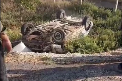 Şanlıurfa-Ak&ccedil;akale yolunda feci kaza: 4 kişi yaralandı