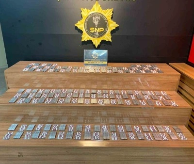 Şanlıurfa&rsquo;da 2 bin 404 uyuşturucu hapla yakalanan şahsa g&ouml;zaltı