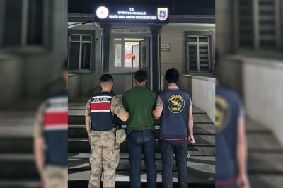 Şanlıurfa’da JASAT Operasyonu: Uzun Süredir Aranan 8 Kişi Yakalandı