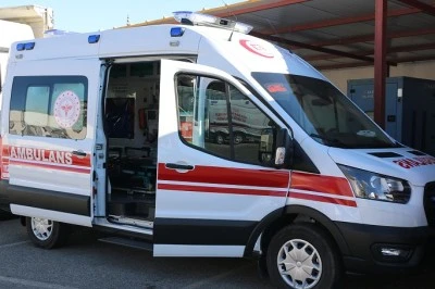 Şanlıurfa  Feci Kaza: Otomobil DSİ Teknesine Çarptı, 1 Ölü 1 Yaralı