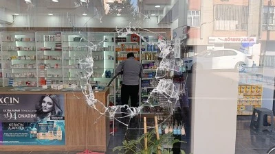 Şanlıurfa Haliliye’de Eczaneye Gece Silahlı Saldırı