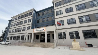Şanlıurfa, Kahramanmaraş'tan sonra sıra Mersin'de! Bir &ouml;ğrenci liseye silahla girdi