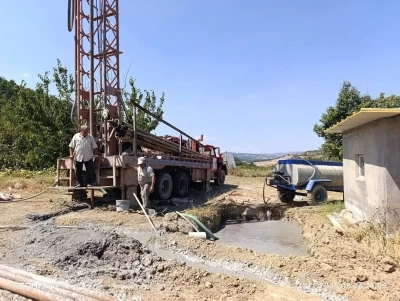 Şaphane Gaipler k&ouml;y&uuml;nde i&ccedil;me suyu i&ccedil;in 220 metrelik sondaj