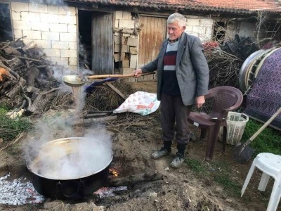 Sarıg&ouml;l&rsquo;de pekmez yapımına hız verildi