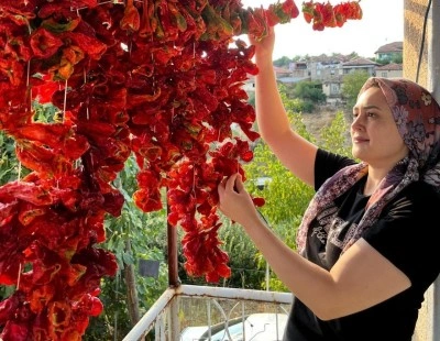 Sarıgöllü kadınlardan kışlık mesaisi