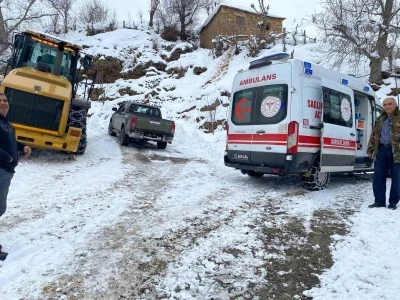 Sason&rsquo;da ekiplerin zorlu kış mesaisi