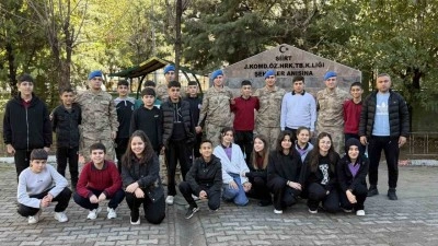 Şehitler &ccedil;eşmesi, Siirt Jandarma Komando &Ouml;zel Harekat Tabur Komutanlığının onarmasıyla yeniden aktı