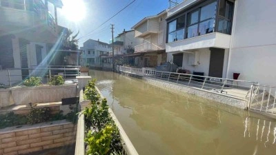 Selin etkilediği Fo&ccedil;a&rsquo;nın sokakları Venedik&rsquo;e d&ouml;nd&uuml;