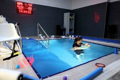 Serebral palsili Duru&rsquo;nun tedavisi suyun g&uuml;c&uuml;yle destekleniyor