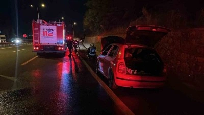 Seyir halindeki otomobilde yangın