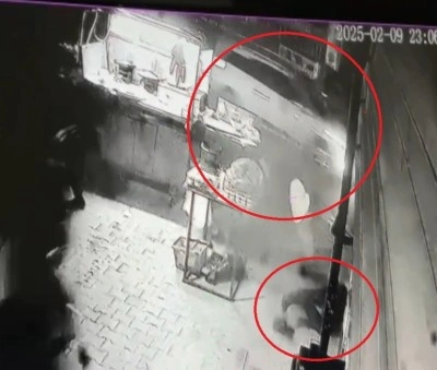 Seyyar köftecinin ölümden saniyelerle kurtulduğu anlar kamerada