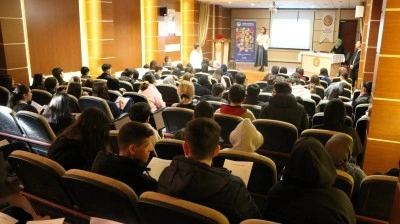 SGM&rsquo;de d&uuml;zenlenen teknoloji semineri &ouml;ğrencilerin geleceğine ışık tutacak