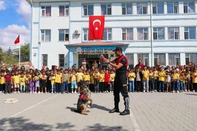 Siirt&rsquo;te 600 &ouml;ğrenciye trafik ve siber g&uuml;venlik eğitimi verildi