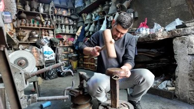 Siirt&rsquo;te Fatih Bakırcı Mesleğini İlk G&uuml;nk&uuml; Aşkla S&uuml;rd&uuml;r&uuml;yor