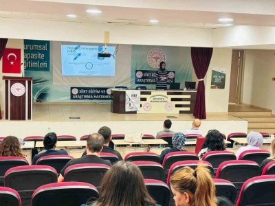 Siirt&rsquo;te hastane personellerine kan yoluyla bulaşan hastalık eğitimi