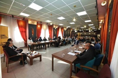 Siirt&rsquo;te "Şehir ve K&uuml;lt&uuml;r Akademisi" programı