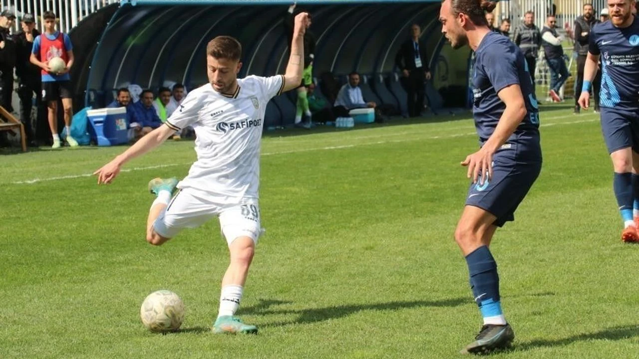 Silahlı saldırıya uğrayan futbolcudan acı haber