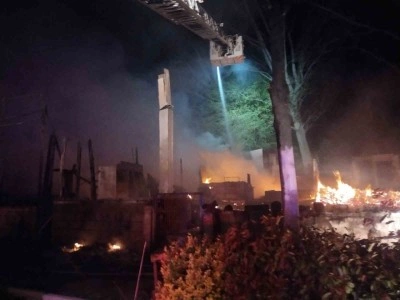 Şile’de büyük yangın: Yan yana bulunan 6 restoran alev alev yandı