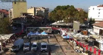 Sındırgı&rsquo;da 4.9 b&uuml;y&uuml;kl&uuml;ğ&uuml;ndeki deprem anı kameralara