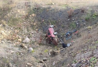 Sinop&rsquo;ta kontrolden &ccedil;ıkan otomobil u&ccedil;uruma yuvarlandı: 1 &ouml;l&uuml;