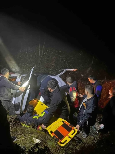Sinop&rsquo;ta otomobil u&ccedil;uruma yuvarlandı: 7 yaralı