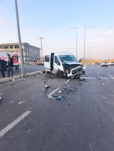 Şırnak’ta feci kaza: 13’ü Çocuk 19 Yaralı