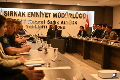 Şırnak&rsquo;ta g&uuml;venlik zirvesi: Huzur i&ccedil;in yeni yol haritası belirlendi