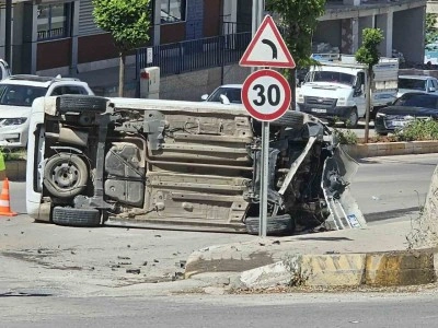 Şırnak'ta meydana gelen trafik kazasında 2 kişi yaralandı.
