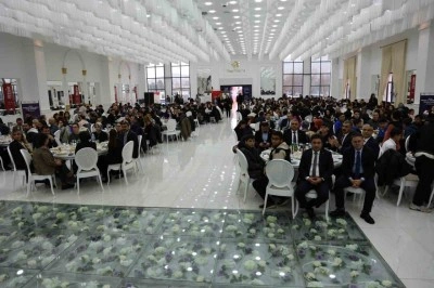 Sivas&rsquo;ta &ouml;ğrenciler, meslek sekt&ouml;rleri temsilcileri ile buluştu